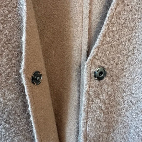 Zara Beige Longline Sleeveless Vest Coat |
Women's Size Small - Picture 5 of 12